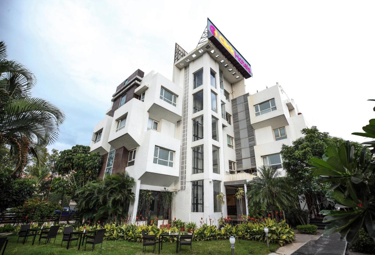 Click Hotel Nashik Exterior photo